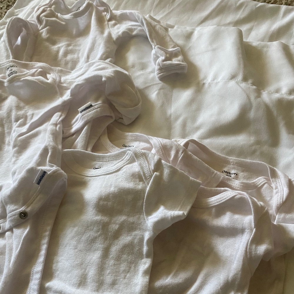 6 plain white onesies 0-3 month